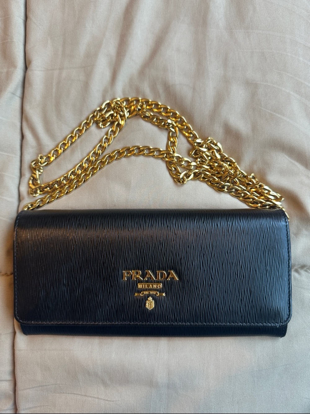 Prada Vitello Move Wallet On Chain Crossbody Bag